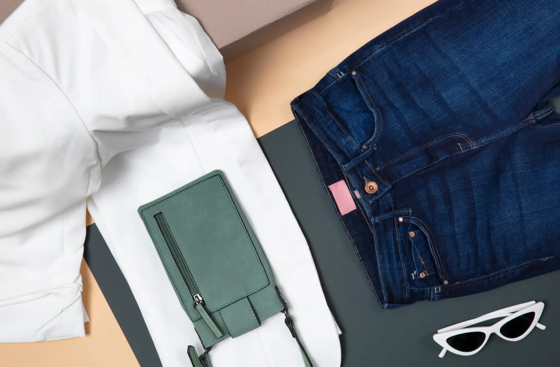 Vintage Vibes – Mastering the Art of Wearing Floral Skirts